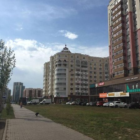 Уютная Квартира Комфорт Класса74 Astaná Exterior foto
